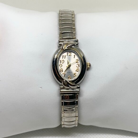 Women Accutime silver tone 19mm oval case silver tone quartz analog running - Picture 1 of 6